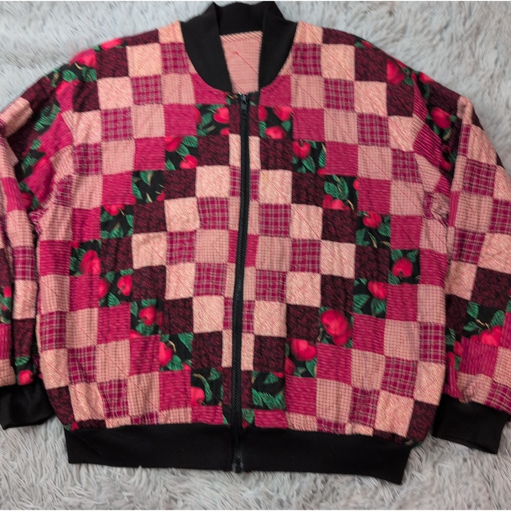 Womens Jacket XL Red Pink Quilted Patchwork Zip Up Coat Sweet Apple Prints